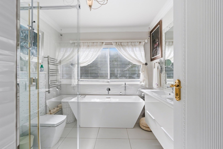 3 Bedroom Property for Sale in Northshore Western Cape